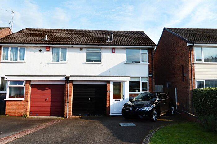 3 Bedroom Semi-Detached House To Rent In Greenwood Close, Birmingham, West Midlands, B14