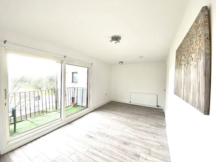 1 Bedroom Flat To Rent In Warout Brae, Glenrothes, KY7