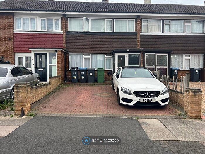 3 Bedroom Terraced House To Rent In Sandy Lane, Mitcham, CR4