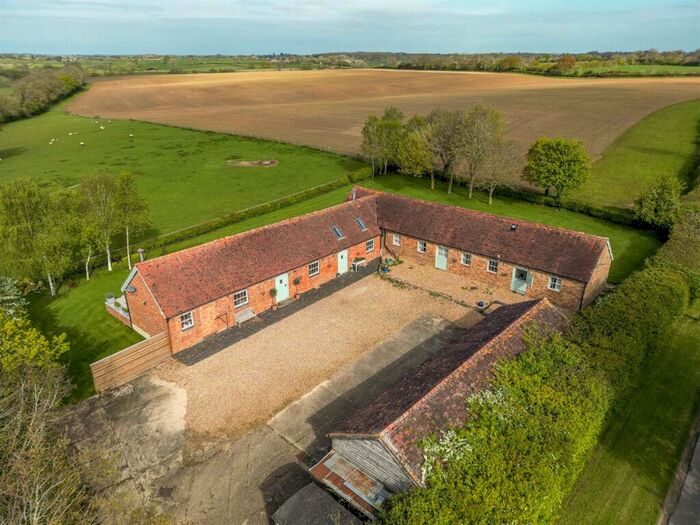 5 Bedroom Barn Conversion For Sale In Radclive, Buckingham, MK18