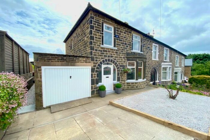3 Bedroom Semi-Detached House To Rent In Park Avenue, Haslingden, Rossendale, Lancashire, BB4