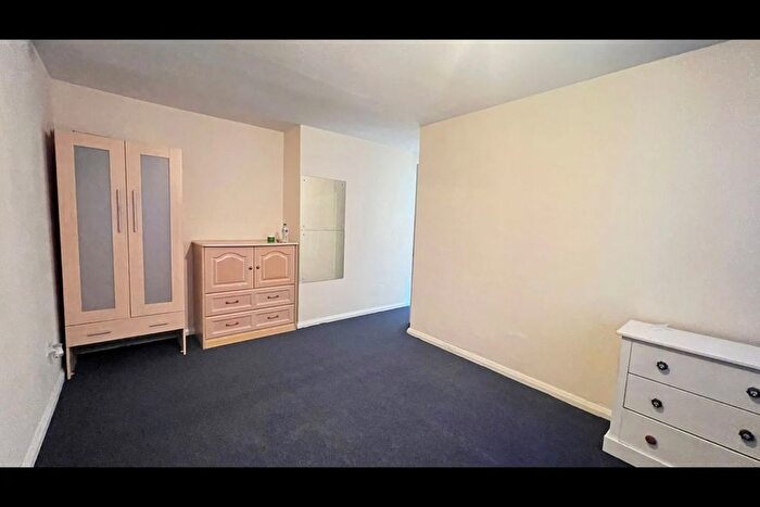 3 Bedroom Terraced House To Rent In Collings Wells Close, Caddington, LU1