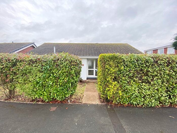 3 Bedroom Detached Bungalow To Rent In Coxs Green, Sandown, PO36