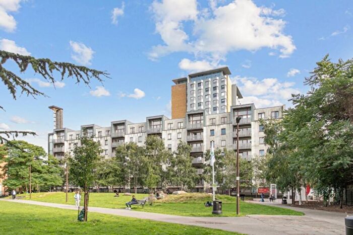 2 Bedroom Apartment To Rent In Adler Street, Aldgate, E1