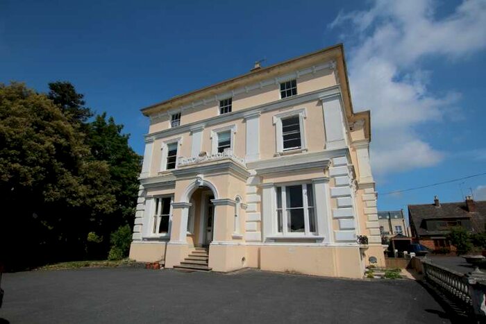 2 Bedroom Flat To Rent In Hillcourt Road, Pittville, Cheltenham, GL52