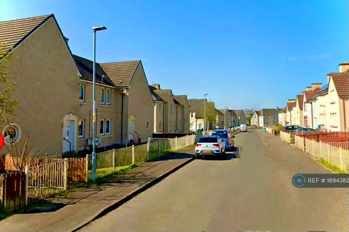 2 Bedroom Flat To Rent In Crindledyke Crescent, Wishaw, ML2