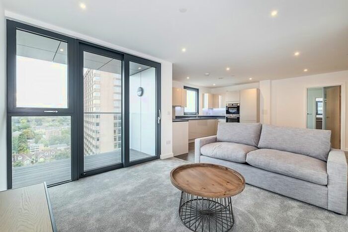 2 Bedroom Flat To Rent In 16 Sutton Court Road, Sutton SM1