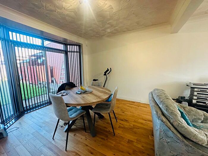3 Bedroom Terraced House For Sale In Bycroft Road, Southall, UB1