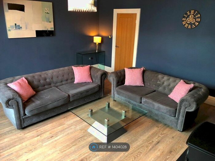 3 Bedroom Flat To Rent In Church Street, Frodsham, WA6