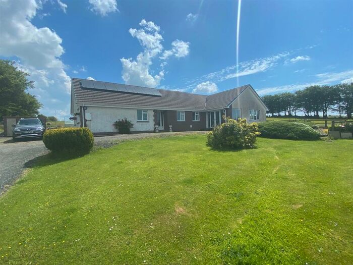 5 Bedroom Smallholding For Sale In Cwmduad, Carmarthen, SA33