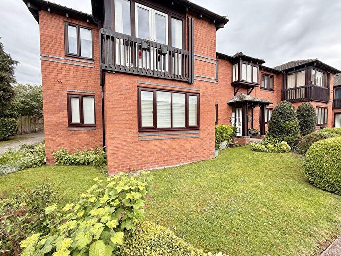 1 Bedroom Flat For Sale In Church View, Sherburn In Elmet, Leeds, LS25