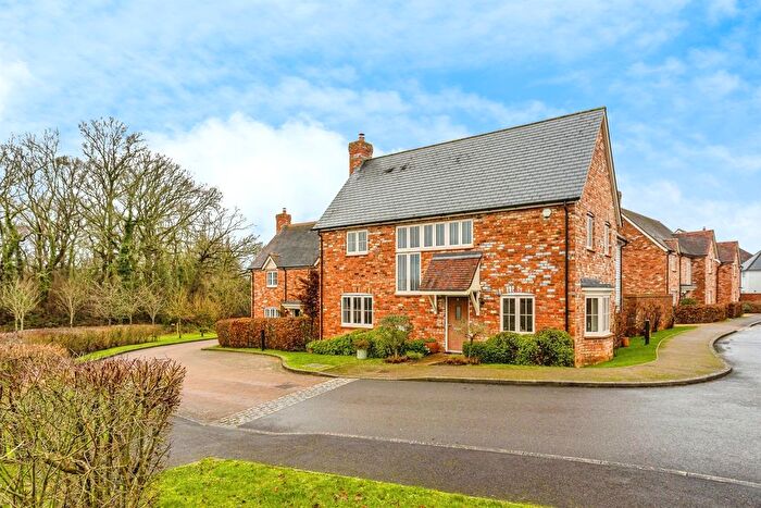 4 Bedroom Detached House For Sale In Monks Meadow, Ardingly, Haywards Heath, RH17
