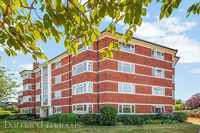 2 Bedroom Flat To Rent In Upper Richmond Road West, London, SW14