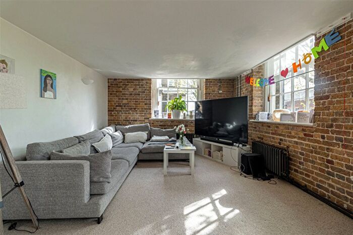 2 Bedroom Flat For Sale In Marlborough Road, Woolwich, SE18