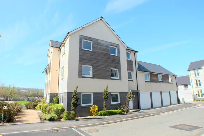 2 Bedroom Flat To Rent In Copper Quarter, Swansea, SA1