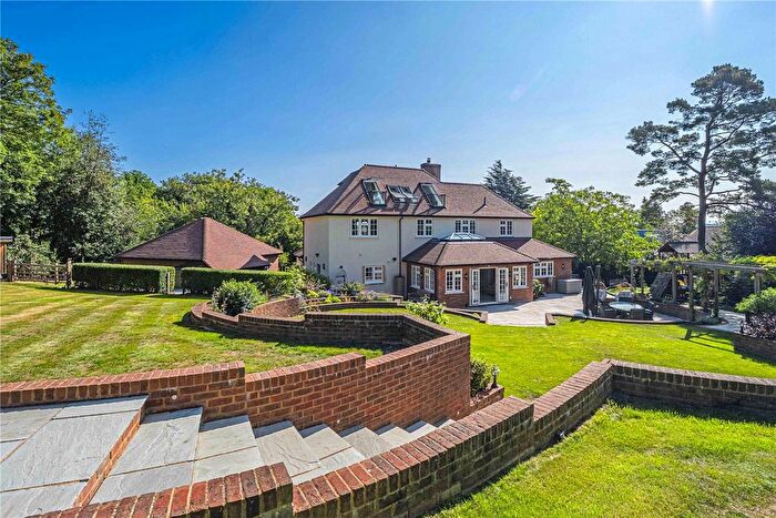 5 Bedroom Detached House To Rent In Common Lane, Kings Langley, Hertfordshire, WD4