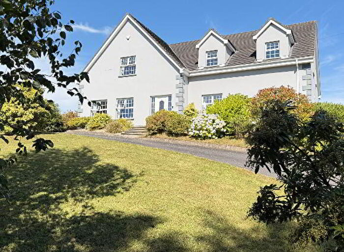 6 Bedroom Detached House For Sale In Ballyvally Road, Newry, BT34
