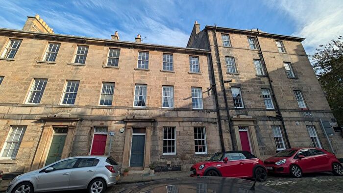 2 Bedroom Flat To Rent In Cheyne Street, Edinburgh, EH4