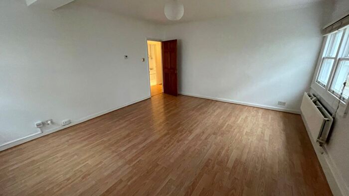 1 Bedroom Flat To Rent In Linden Mews, London, N1