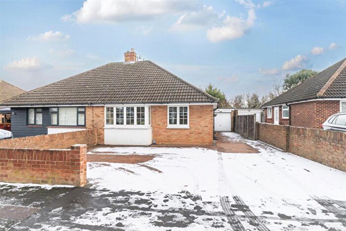 2 Bedroom Semi-Detached Bungalow For Sale In Mount Drive, Bedford, MK41