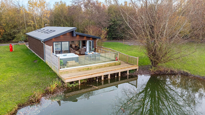 2 Bedroom Lodge For Sale In Bullfinch Lodge, Noah's Retreat, Barton Street, Grimsby, Lincolnshire, DN37