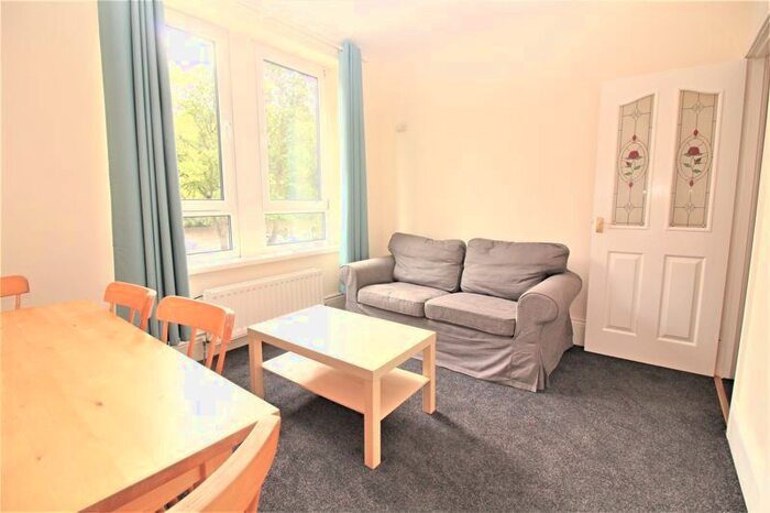 2 Bedroom Flat To Rent In Jesmond Road, Sandyford, Newcastle Upon Tyne, NE2