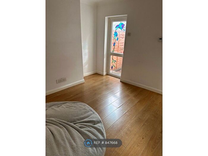 2 Bedroom Terraced House To Rent In Britton St, Gillingham, ME7