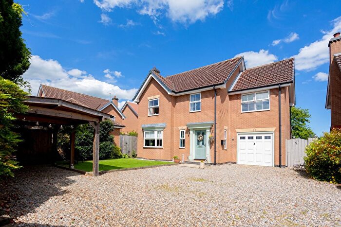 4 Bedroom Detached House For Sale In Lysander Drive, Market Weighton, York, YO43