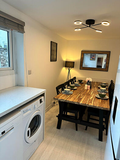 8 Bedroom Terraced House To Rent In Seaton Avenue Es, PL4