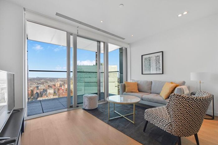 2 Bedroom Apartment To Rent In City Road London, EC1V