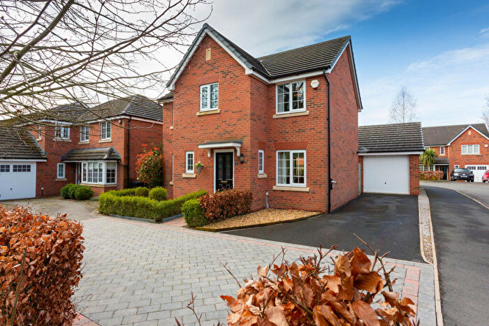 4 Bedroom Detached House For Sale In Linnet Avenue, Barton, PR3