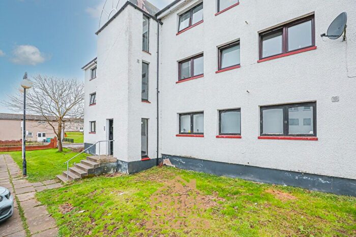 2 Bedroom Flat For Sale In Kildonan Court, Newmains, Wishaw, ML2