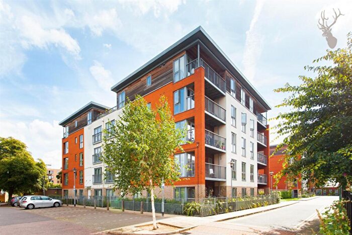 1 Bedroom Apartment To Rent In Eastside Mews, Bow, E3