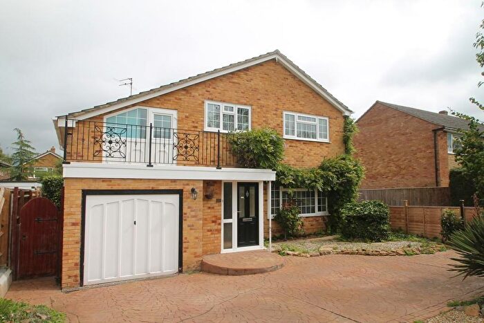 4 Bedroom Detached House To Rent In Masefield Crescent, Abingdon, OX14