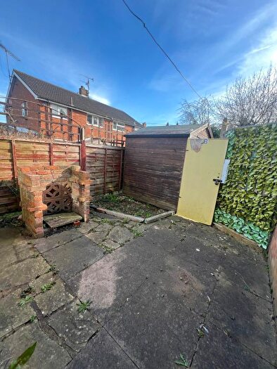 Studio To Rent In Ereswell Road, Luton, LU3