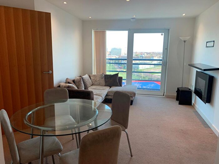 1 Bedroom Flat To Rent In The Crescent, Gunwharf Quays, PO1