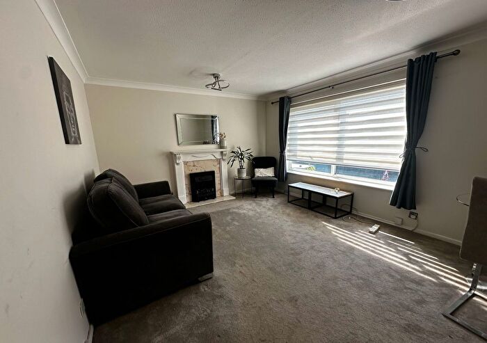 1 Bedroom Flat To Rent In Wharf Road, Wormley, Broxbourne, EN10