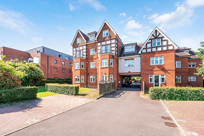2 Bedroom Flat For Sale In Cheam Road, Charlemont House, KT17