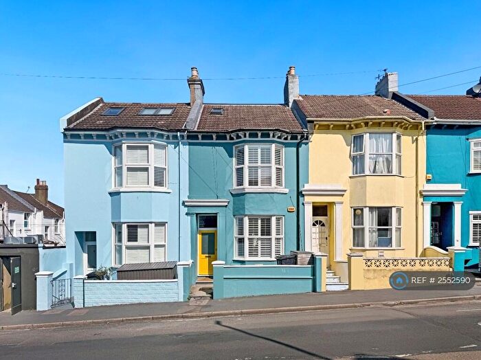 3 Bedroom Terraced House To Rent In Queens Park Road, Brignton, BN2