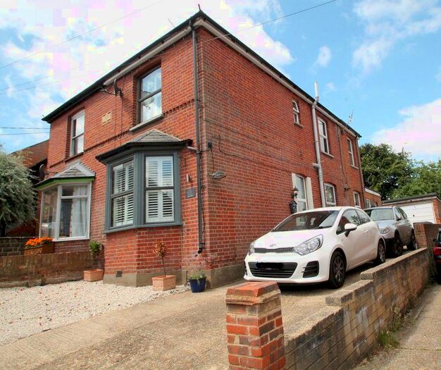 3 Bedroom Semi-Detached House To Rent In King Street, High Wycombe, HP14