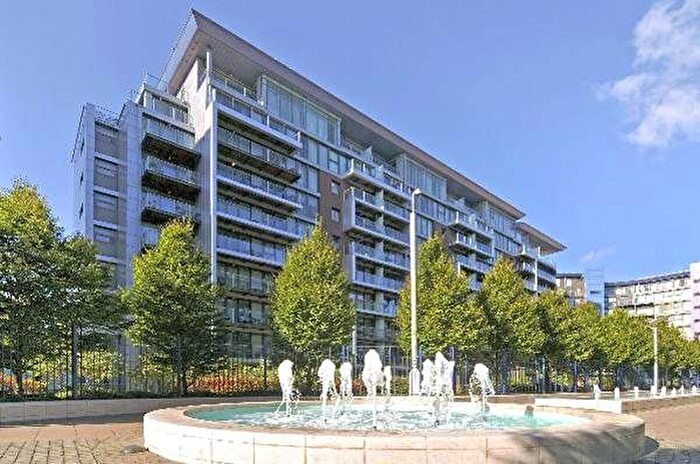 1 Bedroom Property To Rent In Eustace Building, London, SW11