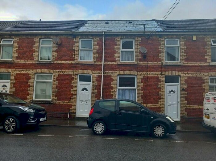 2 Bedroom Terraced House To Rent In High Street, Glynneath, Neath, Neath Port Talbot., SA11