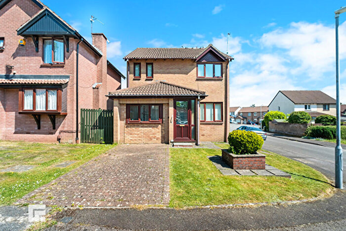 3 Bedroom Detached House For Sale In Grantham Close, Cardiff, CF5