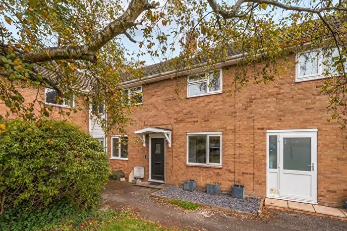 3 Bedroom Terraced House For Sale In Bampton, Oxfordshire, OX18