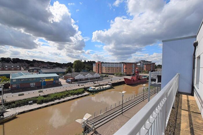 2 Bedroom Apartment To Rent In Quayside Drive, Colchester, CO2