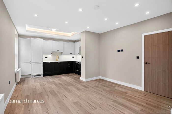 2 Bedroom Flat For Sale In Windmill Road, Croydon, CR0