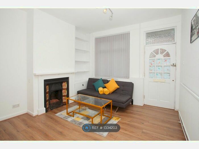 2 Bedroom Terraced House To Rent In Sandon Street, Stoke-On-Trent, ST1