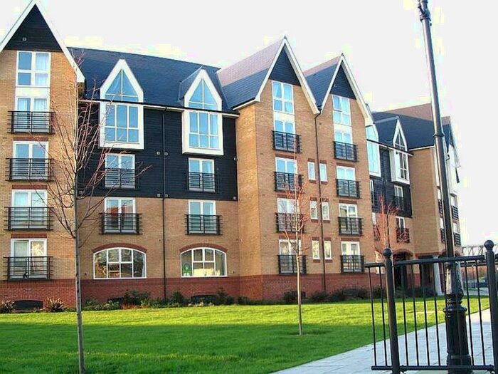 2 Bedroom Apartment To Rent In St. Peters Street, Scotney Gardens, ME16