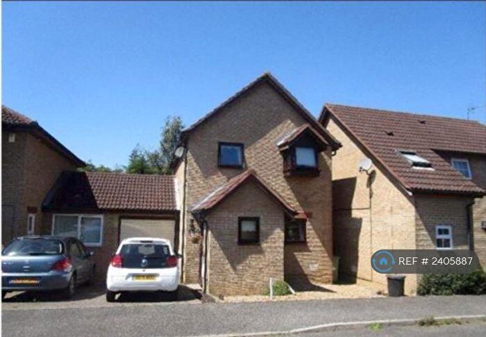 3 Bedroom Detached House To Rent In Chevalier Grove, Milton Keynes, MK8