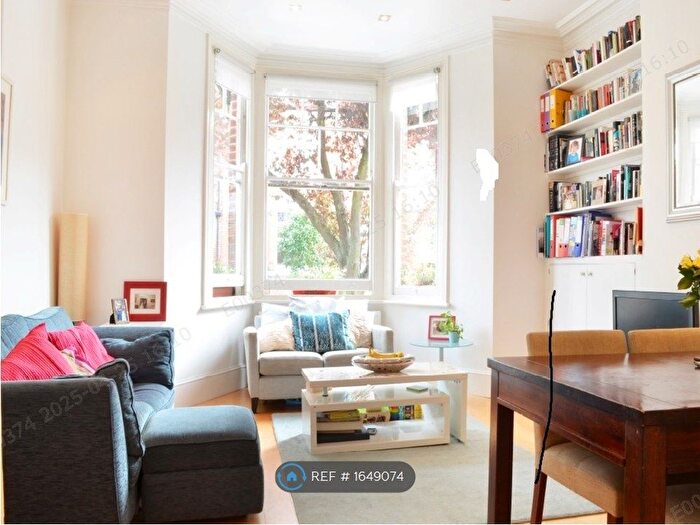 2 Bedroom Flat To Rent In Dennington Park Road, London, NW6